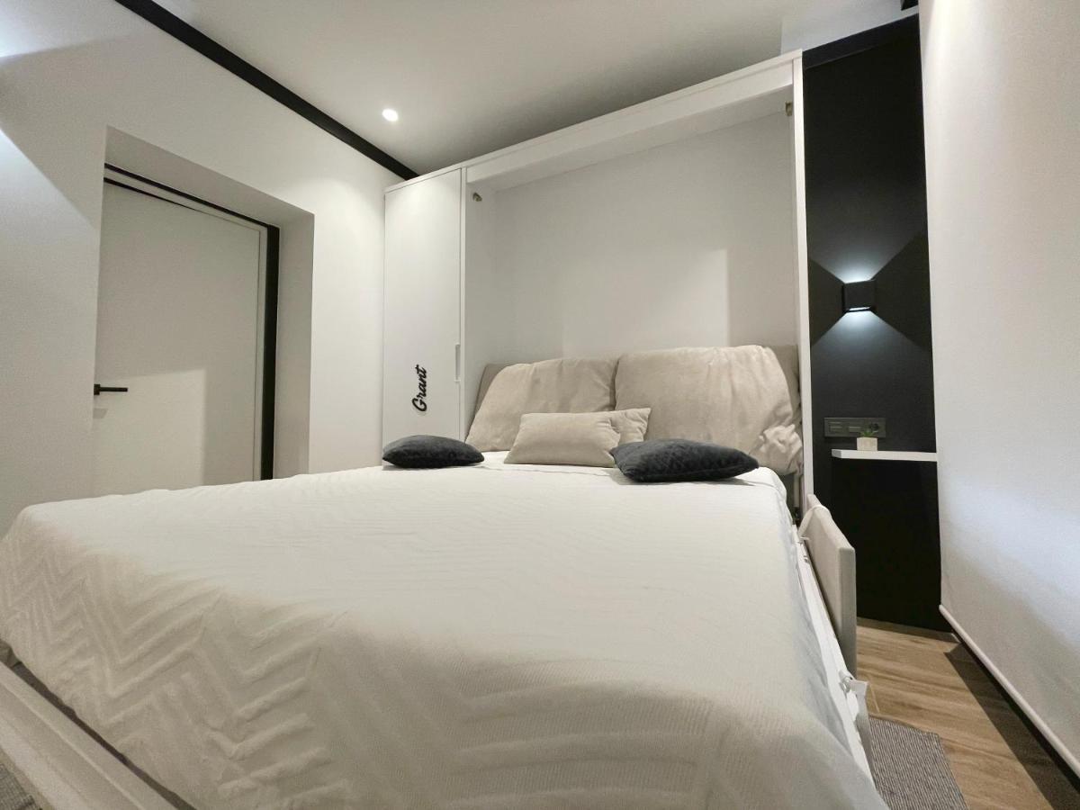 Apartamentos Mk77 Leon - Lancia Eksteriør bilde